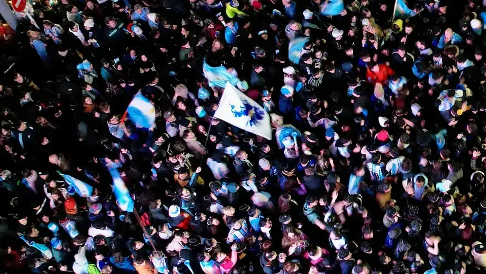 Argentina explode em festa após virada épica sobre Inglaterra