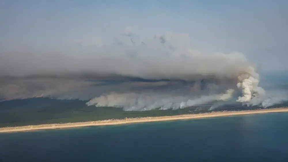 Incêndio na França força evacuação de milhares em Cap Ferret