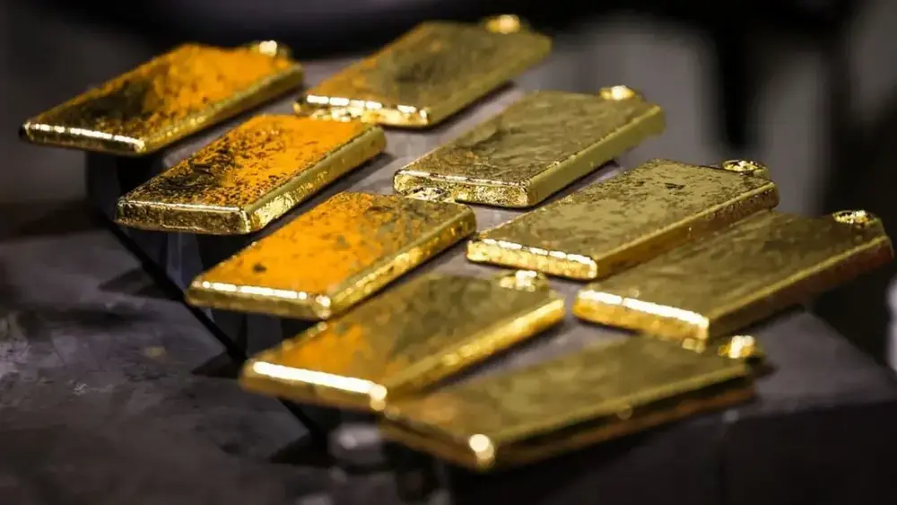 Ouro fecha em alta com foco em Fed e inflação nos EUA